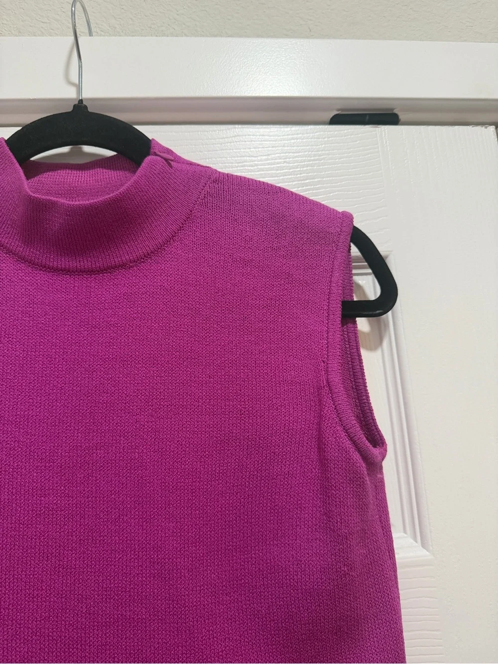 St. John Collectin By Marie Gray Purple Sleeveless Mock Neck Tank